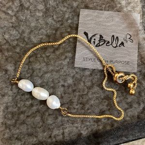 Vibella Cultured pearl and gold tone adjustable bracelet adjustable NWT